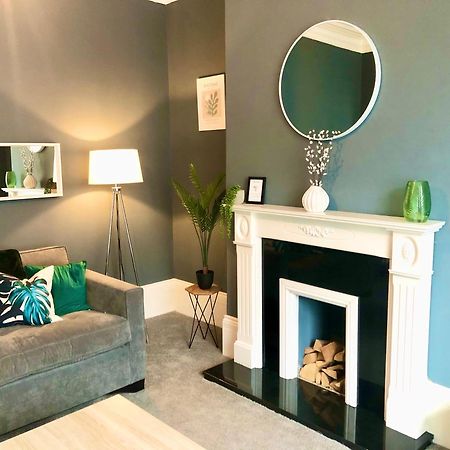 High Barnes 3 Bed House With Parking, Sleeps 7, Quiet Location Apartman Sunderland  Kültér fotó