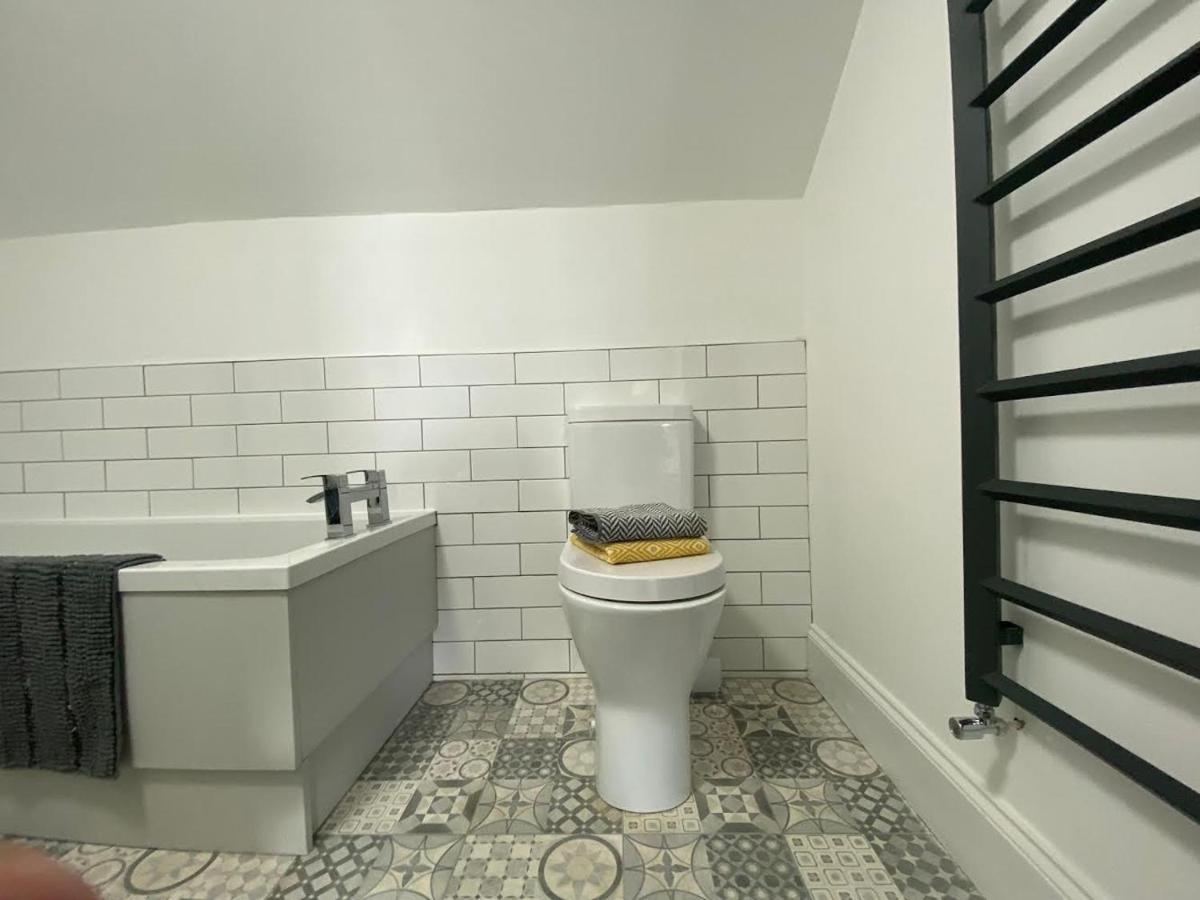 High Barnes 3 Bed House With Parking, Sleeps 7, Quiet Location Apartman Sunderland  Kültér fotó