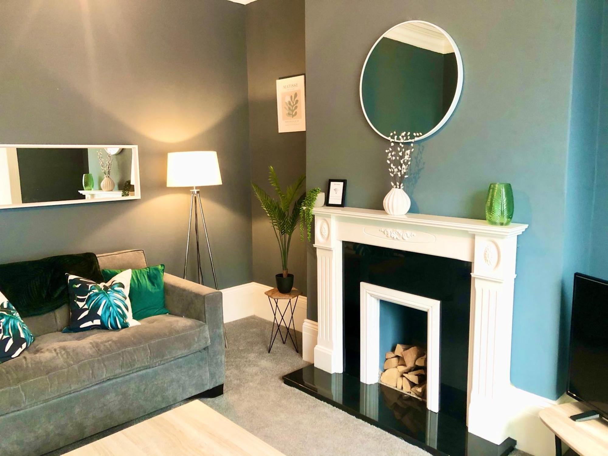 High Barnes 3 Bed House With Parking, Sleeps 7, Quiet Location Apartman Sunderland  Kültér fotó